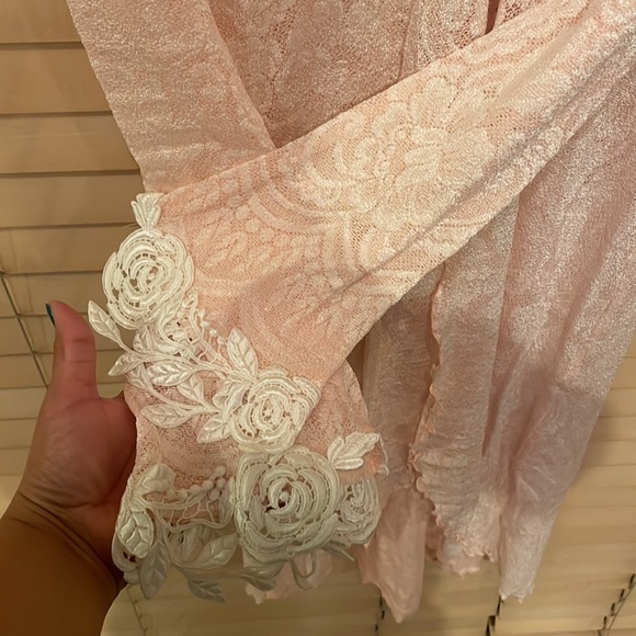 Claire Pettibone Peach Pink Robe - Picture 5 of 10
